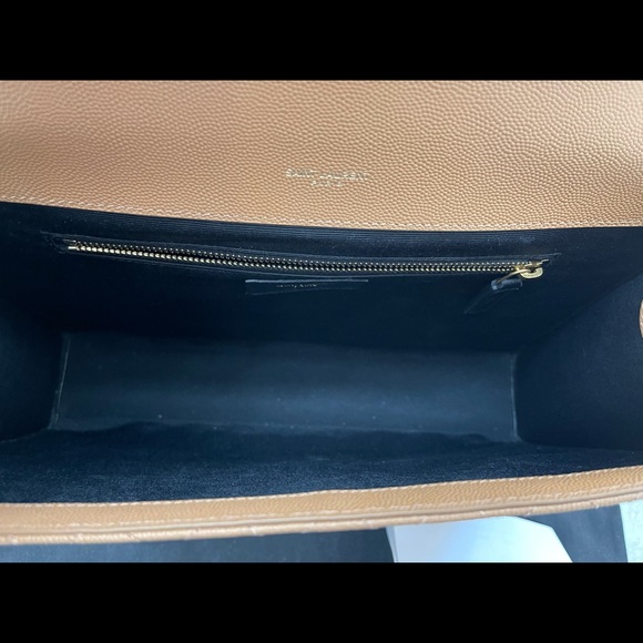 YSL - LARGE ENVELOP BAG - COLOUR: SADDLE - Picture 10 of 15